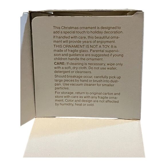 Schmid 1977 Peter Rabbit 1st Limited Edition Beatrix Potter Glass Ornament w Box - Picture 6 of 6